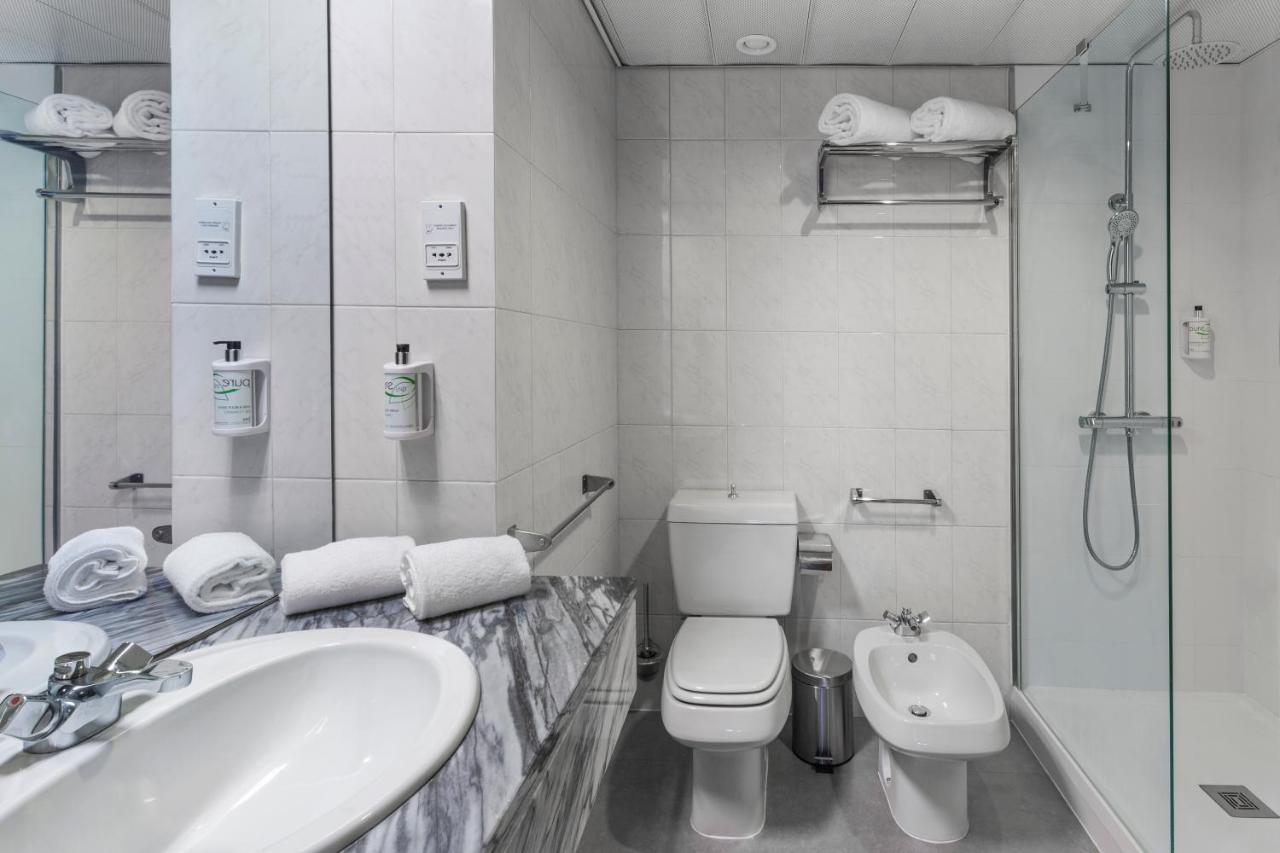 B&B Hotel E Apartamentos פלגראס מראה חיצוני תמונה