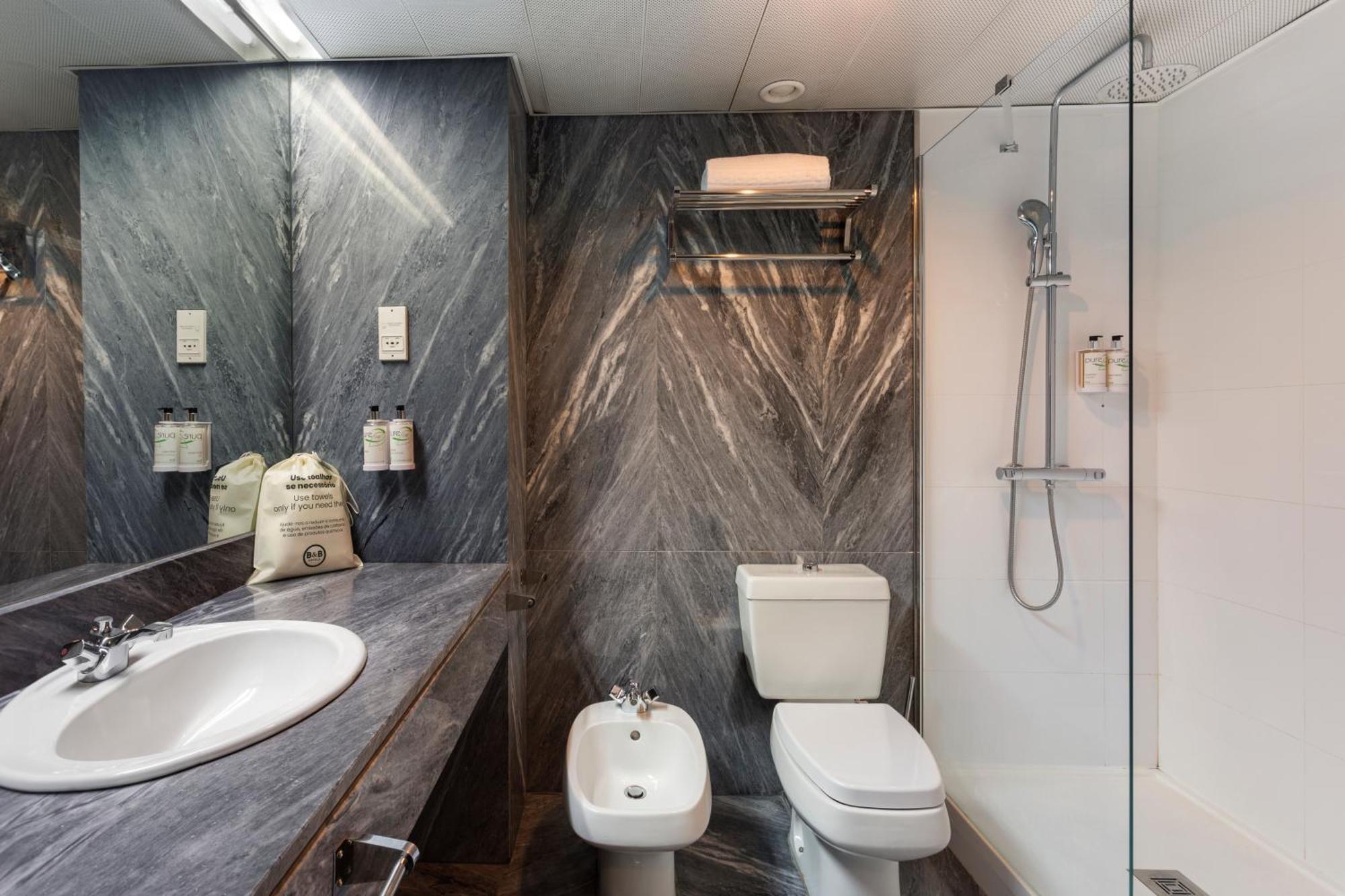 B&B Hotel E Apartamentos פלגראס מראה חיצוני תמונה